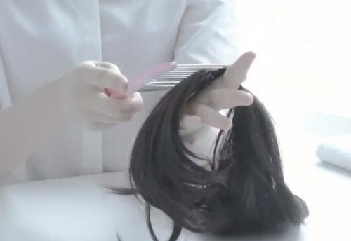 how to wash a wig 01